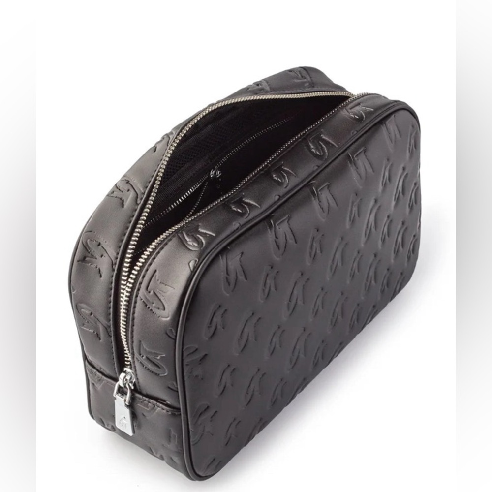 2 Glamaholic Lifestyle toiletry bags